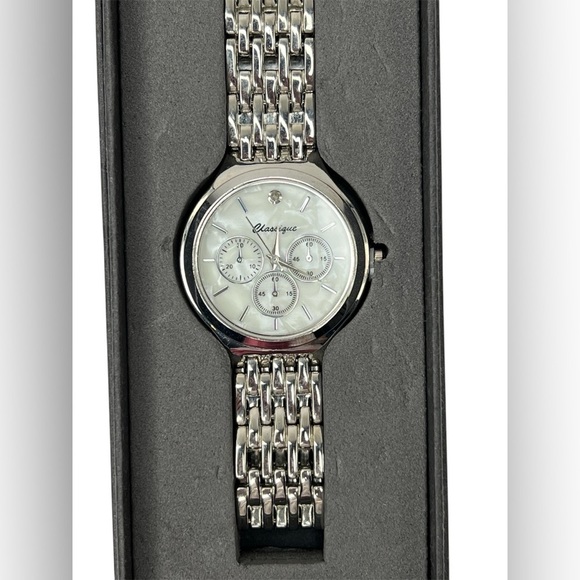 Classique Australia Unisex Watch New In Box Silver Tone 3 Auxiliary Sub Dials - Picture 2 of 10